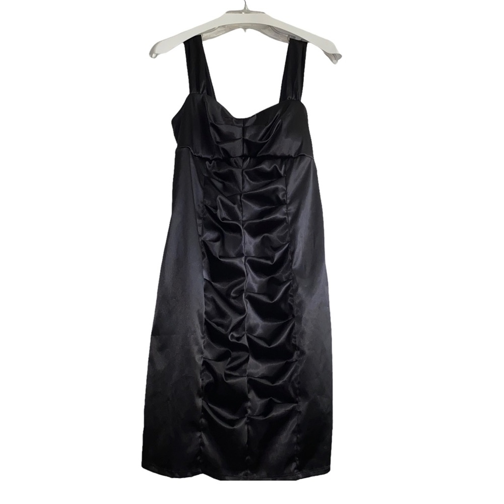 ⭐️ NEW Beautiful  little black dress, new without tags, sz 7/8